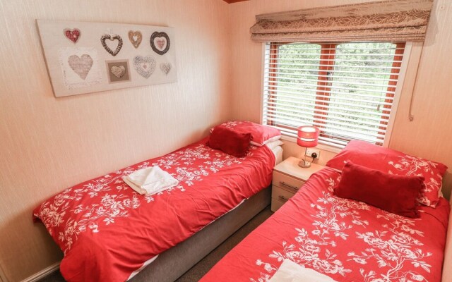 Brook Edge Lodge