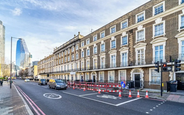 Stylish 2Bed Steps from Iconic Waterloo