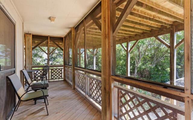 1100 - La Maison De Geezer