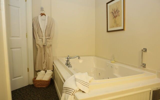 Martha's Vineyard Bed & Breakfast