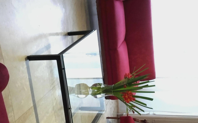 Salles Hotel
