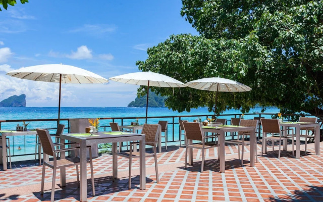 Phi Phi Long Beach Bungalow