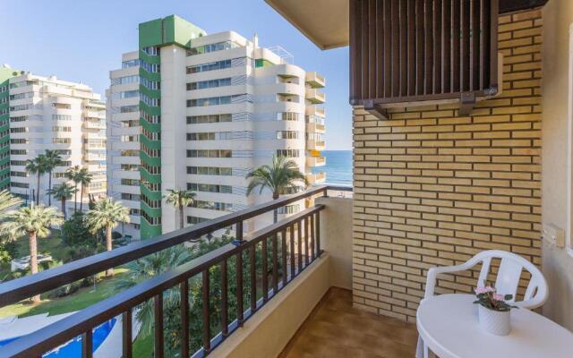 ☆Beachfront 1br Ronda 4 - Ac/Wifi/Pool