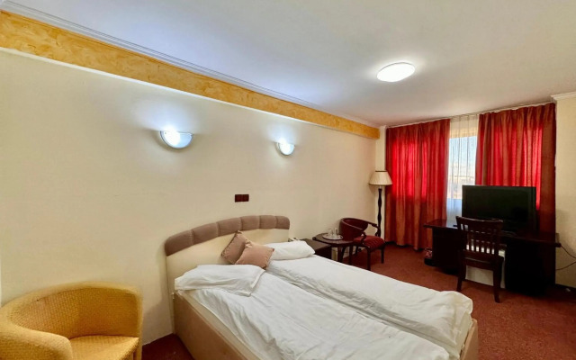 Hotel Helin Aeroport