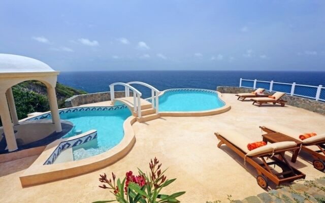 2-bed Villa With Uninterrupted Sea Views - Equinox 2 Bedroom Villa by Redawning