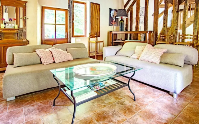 Villa With 4 Bedrooms in Saint-laurent-des-hommes, With Private Pool,