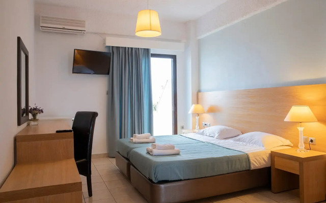 OCEANA Beach Hotel