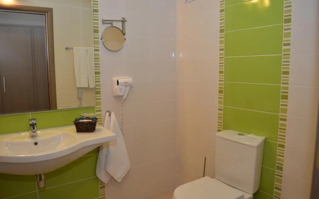 Aqua Nevis Club Hotel - Image 6