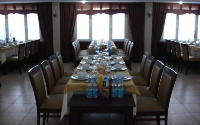 Sarp Hotel