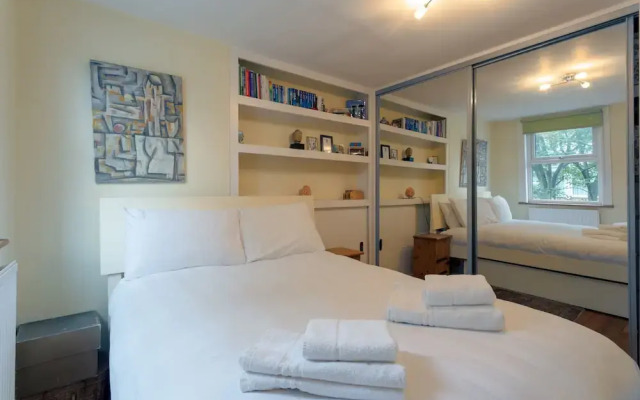 Cosy 1 Bedroom Flat in Shepherd's Bush