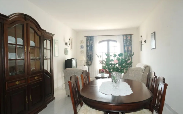 A11- Windmill Apartment With View by Dreamalgarve