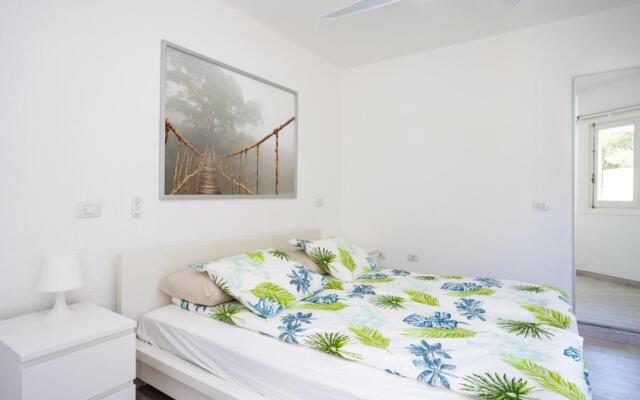 102 GIGANTES Oasis Deluxe by Sunkeyrents