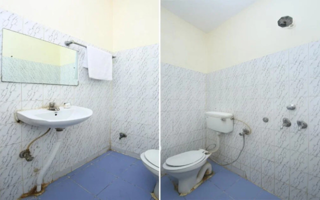 Raja By OYO Rooms