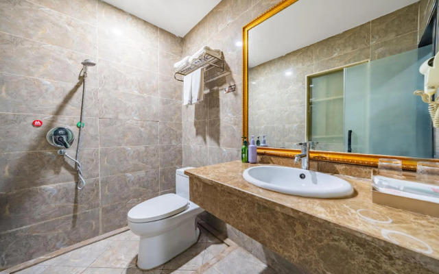 Zhongxian Qiaolin Hotel