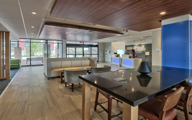 Holiday Inn Express and Suites Broomfield by IHG