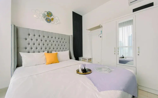 Homey and Warm 1BR at Ciputra World 2 Apartment
