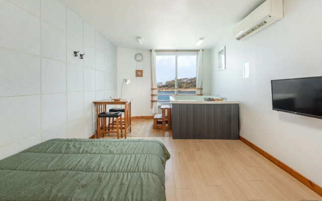 Pohang In The Blue Spa Pension