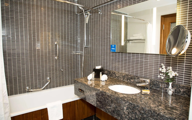 Best Western Plus Moat House Reading
