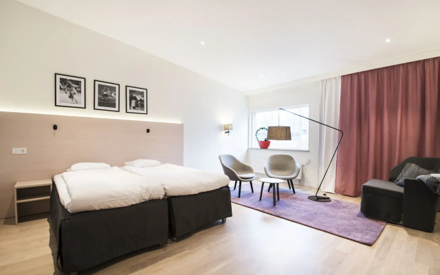RC Hotel Sports & Business
