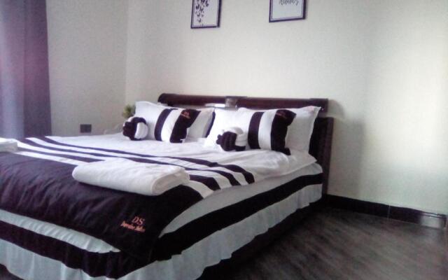 Darraine suites