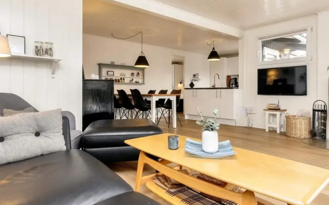 4 Star Holiday Home in Henne
