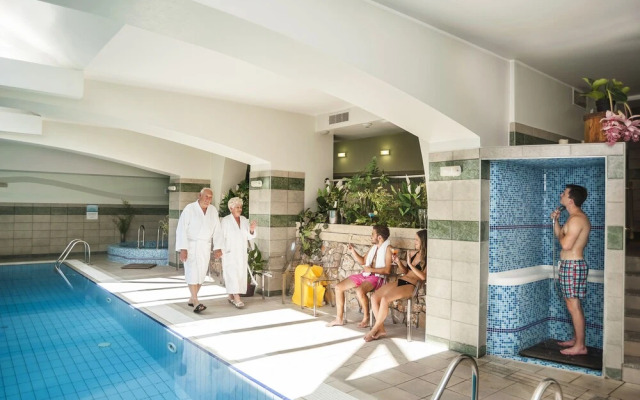 Holiday Club Apartman Hotel