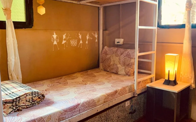Rootsvilla Hostel Goa