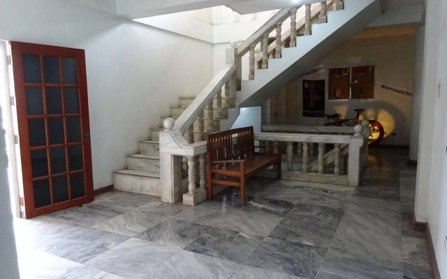 Pe're Aristo Guesthouse