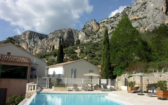 Logis Hôtel La Bonne Auberge