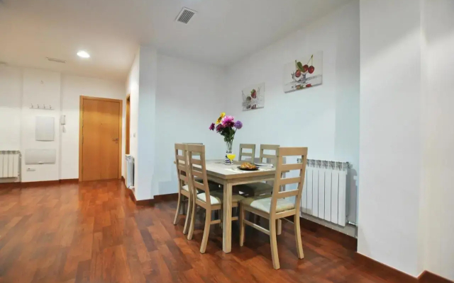 Apartamentos Hemar Granada - Apartment in Granada - Photo 2