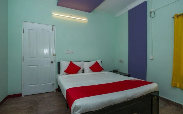 Raikar Residency By OYO Rooms