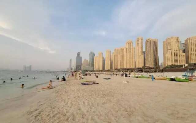 2BR Luxury Apartment Marina View