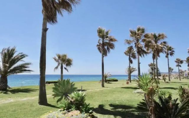 Premium Luxury-casares Del Mar-seaside Apartment