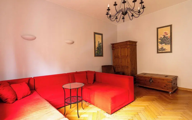 Red by Grand Apartments