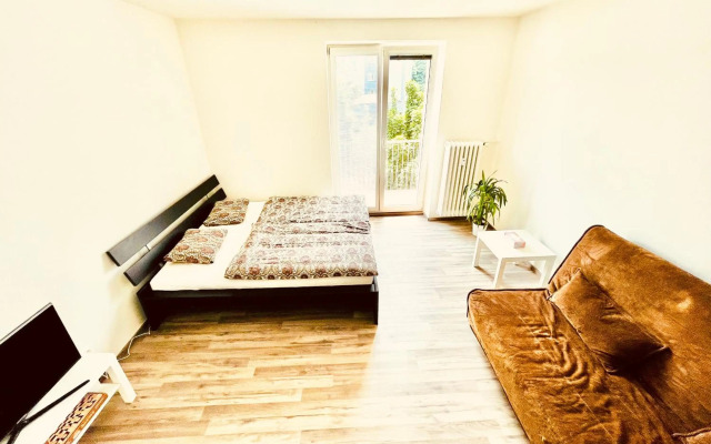 ZAROHEM 2 bedrooms APARTMENT in center with balcony