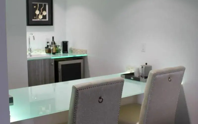 Regalia Hotel & Conference Center