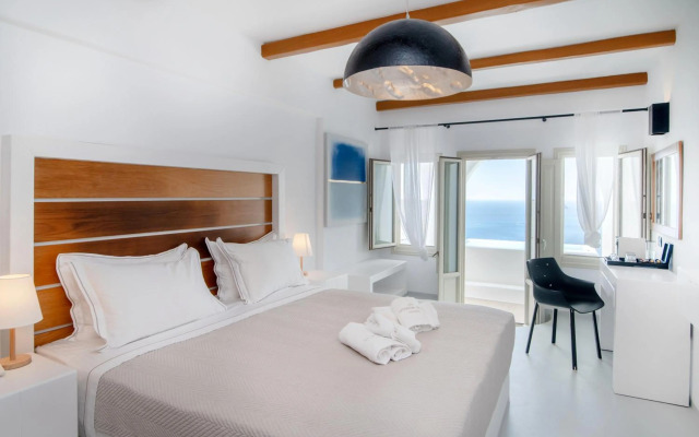 Apeiron Blue Santorini - Sustainable Adults Only 14+
