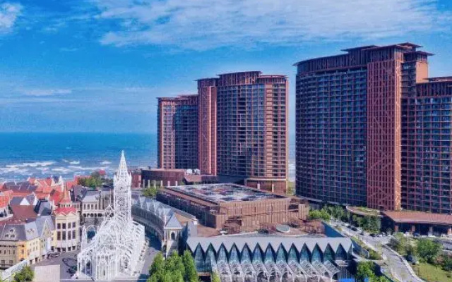 Qingdao Mangrove Resort World (Magic Hotel)