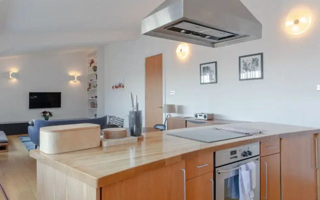 2 Bedroom Loft Near Edgware Road