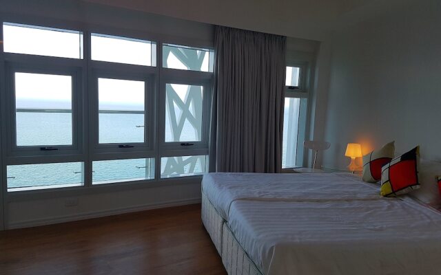 Amazing Seaview Arterra Penthouse