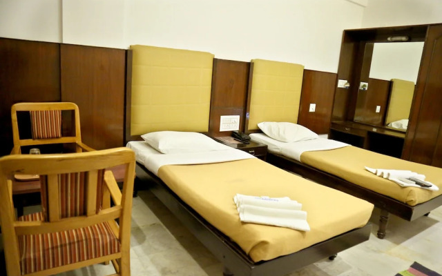 Hotel SriKrishna Hassan
