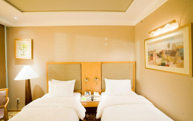 Grand Hotel