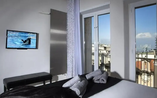 Crystal Skyline Neapolis