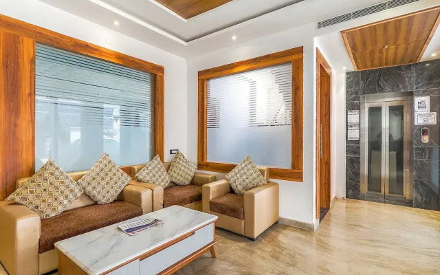 FabExpress Global Inn Gold