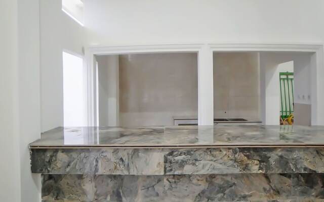OYO 91728 Saudara Residence