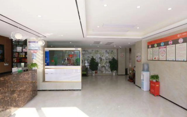 SET Chain Hotel (Xiangyang Qiaoying Yunxing Road)