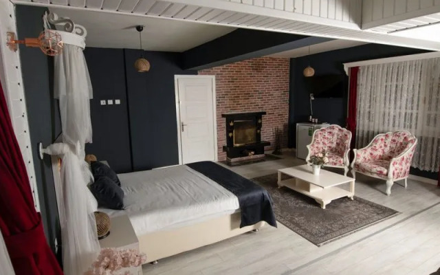 Beyaz Ev Butik Otel Masukiye
