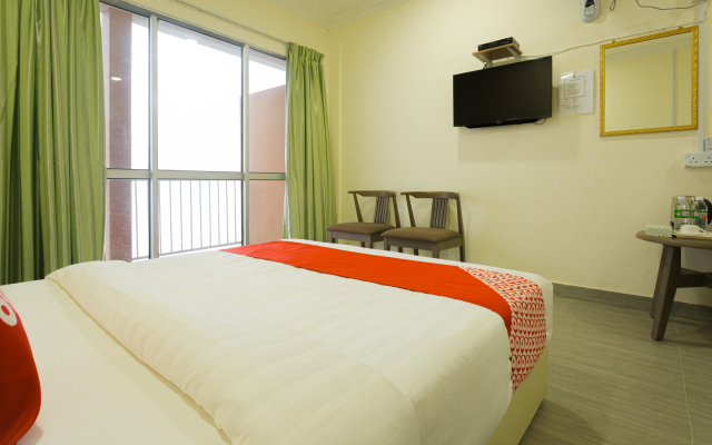 OYO 90043 Jasni Rijan Resort