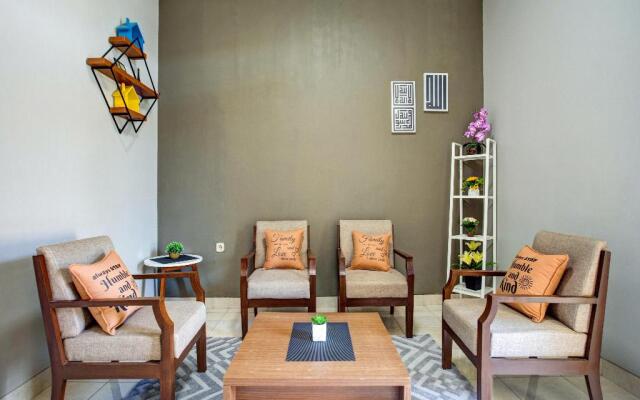 OYO 90059 Shakilla Home Cianjur