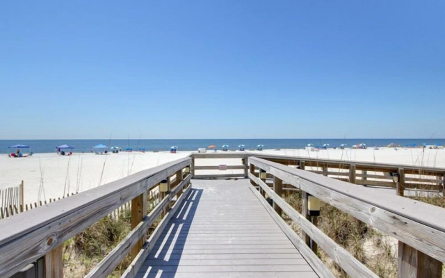 Pelican Pointe #1003